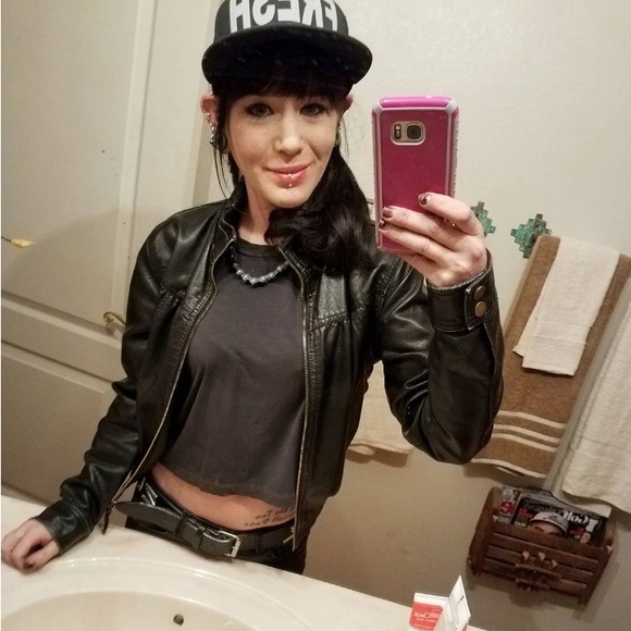 Meet your Posher, Xia Lee - Picture 13 of 15